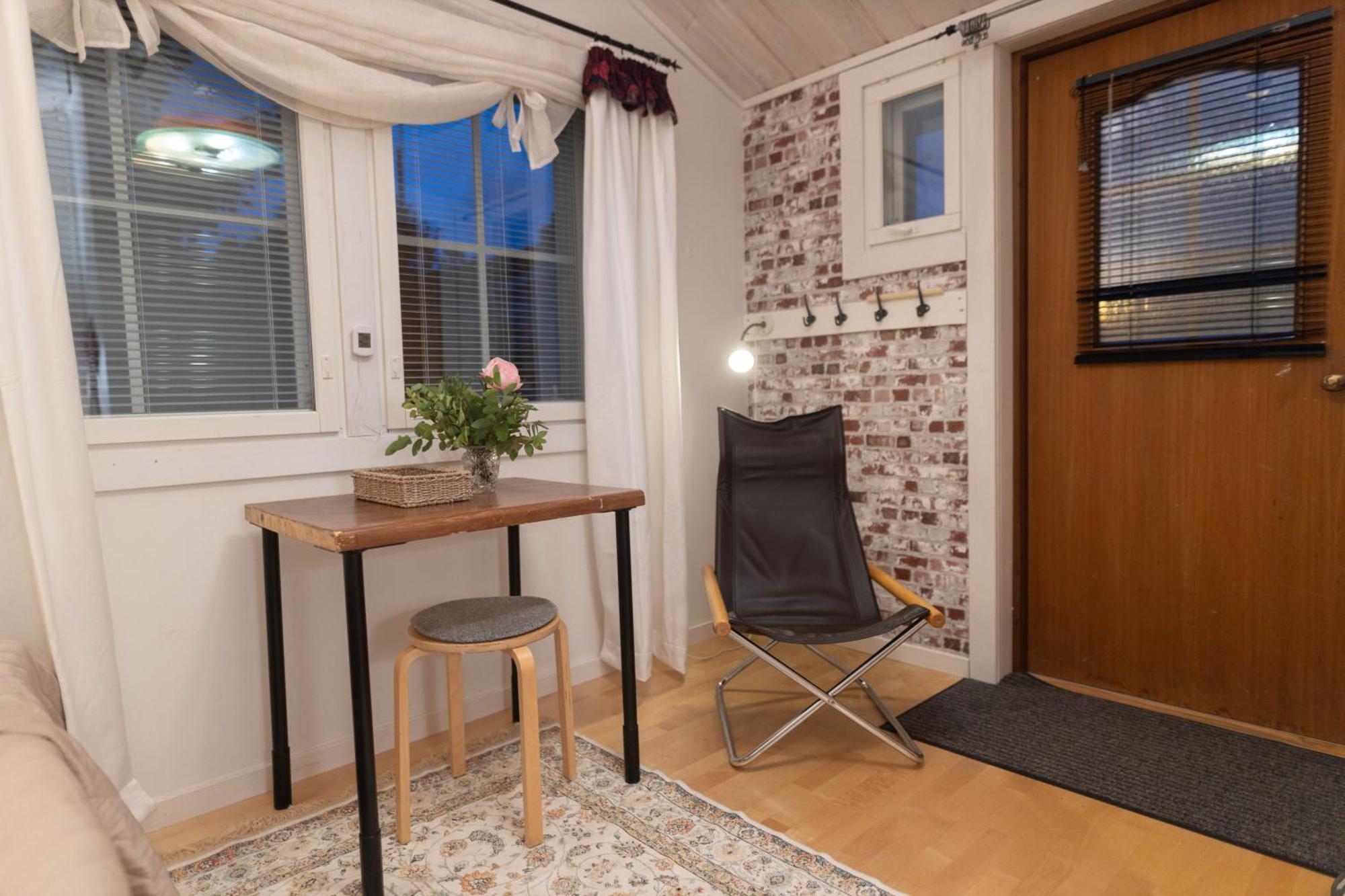 Aaria Bed And Breakfast Rovaniemi Bagian luar foto