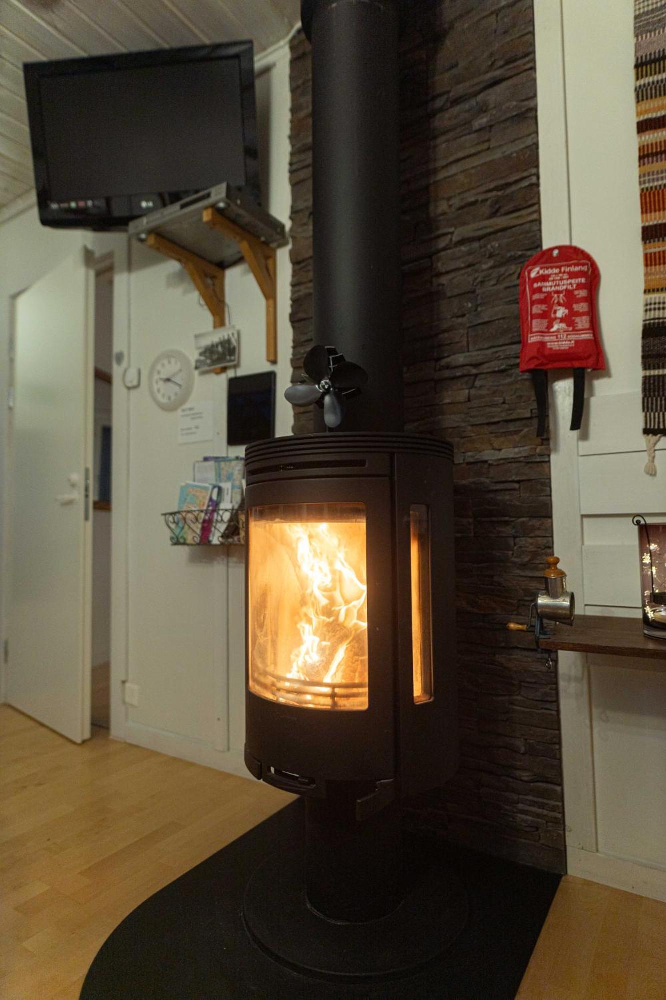 Aaria Bed And Breakfast Rovaniemi Bagian luar foto