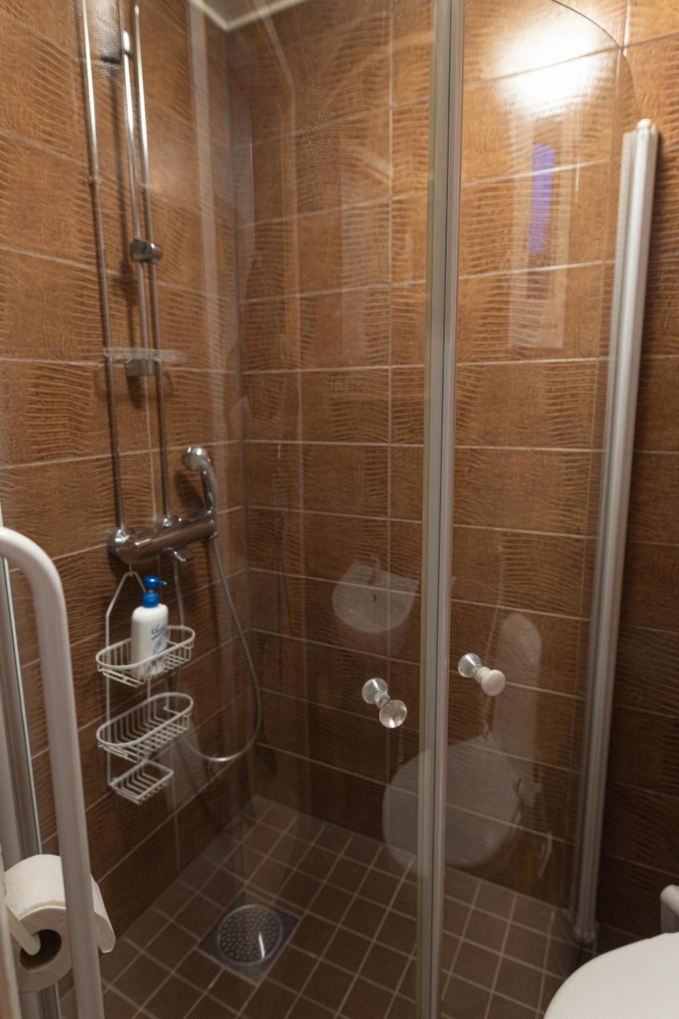 Aaria Bed And Breakfast Rovaniemi Bagian luar foto